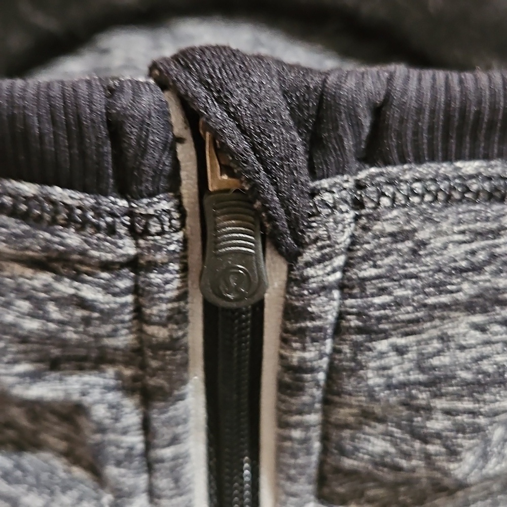 Lululemon Full Tilt Half Zip Pullover Size 8 - Picture 3 of 16